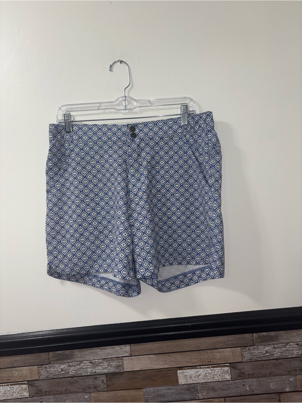 Women’s The American Outdoorsman Trail Shorts Size Large